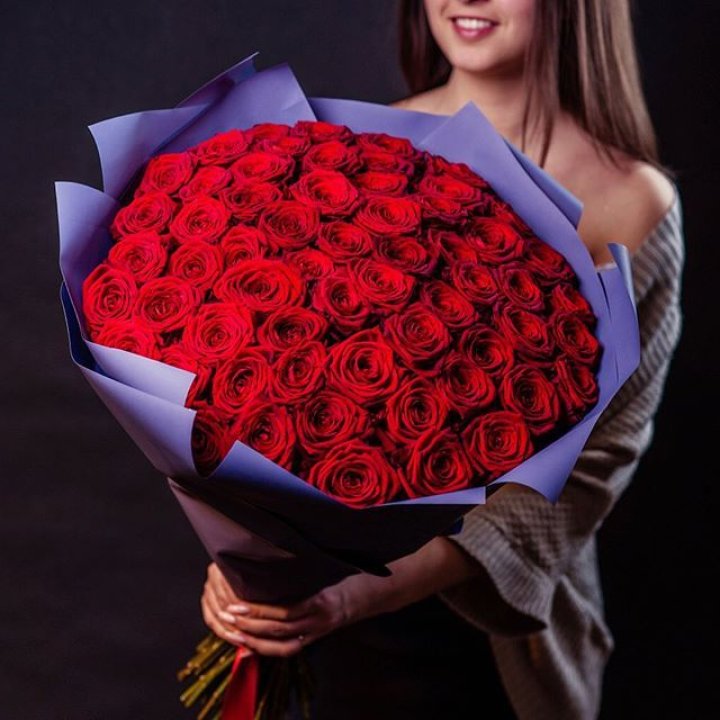 71 красная роза в Перми