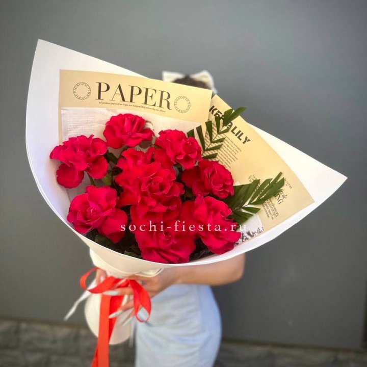 9 Красных французских роз Чико в Перми