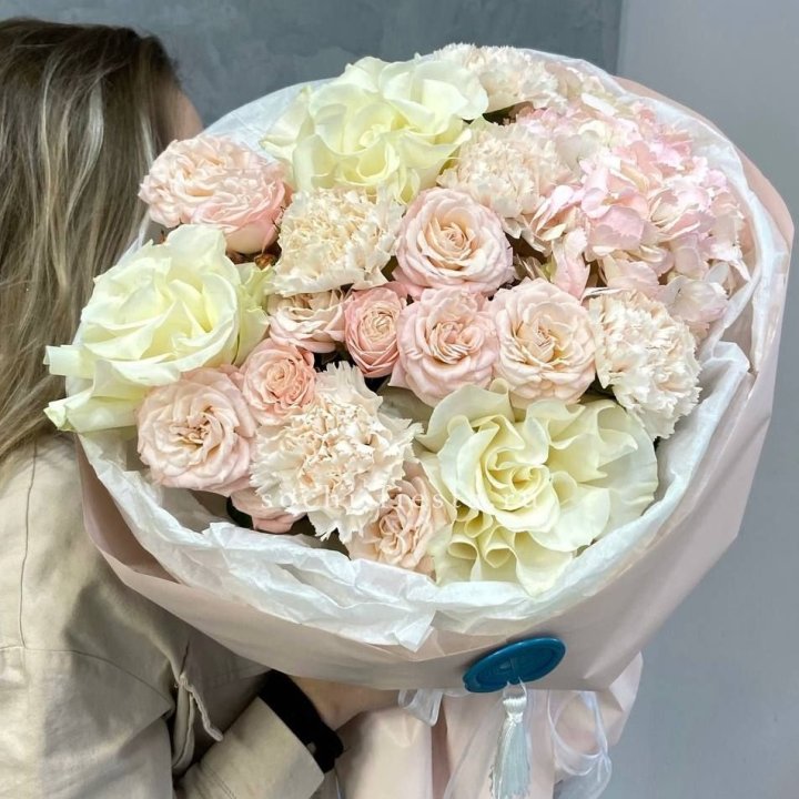 Дизайнерский букет "Джентел" в Перми