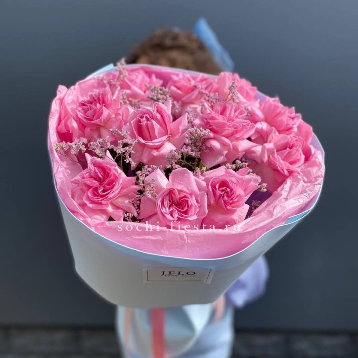 Букет французских розовых роз  в Перми