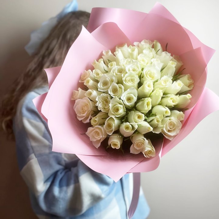 Букет из 51 белой розы (Кения) в Перми