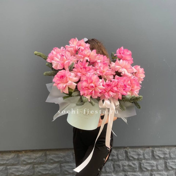 Бокс из 15 французских роз в Перми