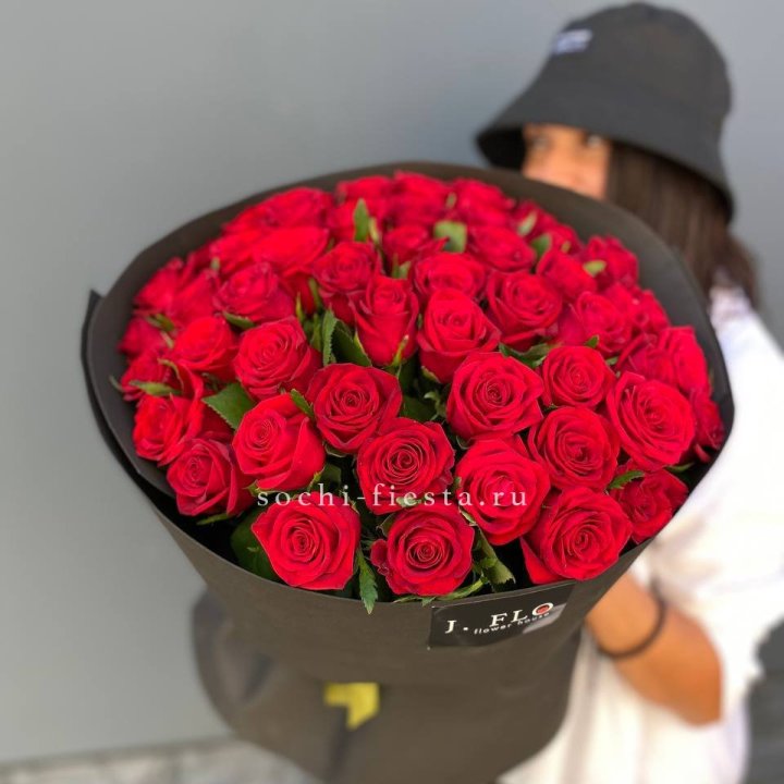 51 роза "Блек" в Перми