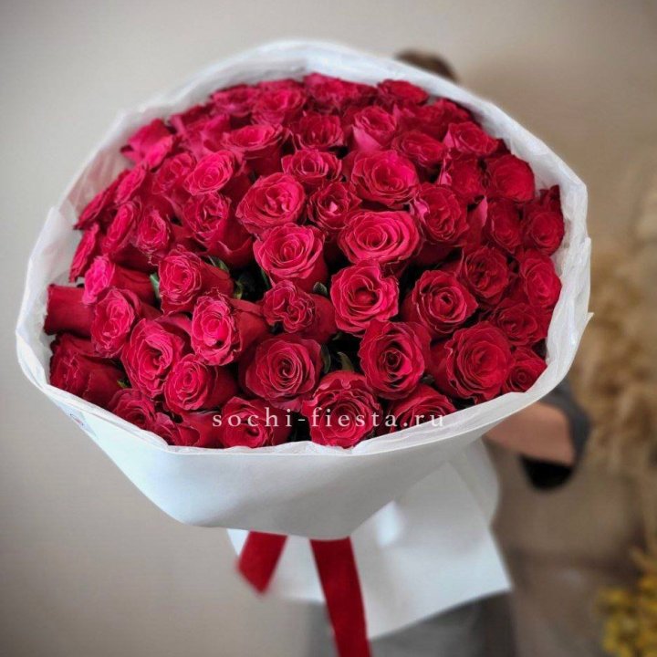 65 красных роз вайт в Перми