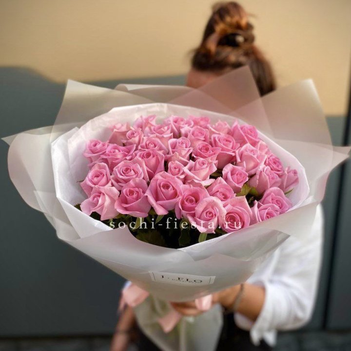 Букет розовых роз  в Перми