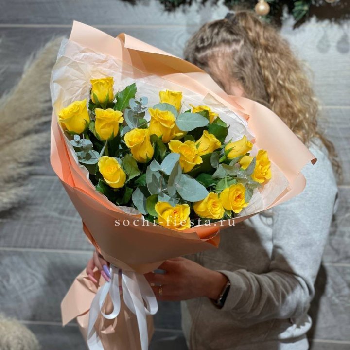 15 желтых роз в Перми