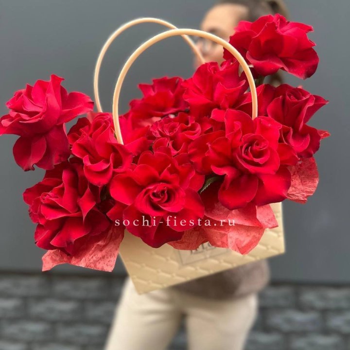 Французские розы в сумочке в Перми