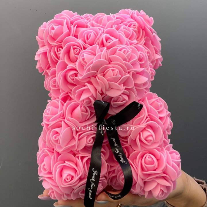 Игрушка медведь из розовых роз в Перми
