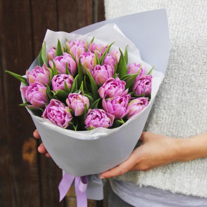 Букет пионовидных тюльпанов в Перми