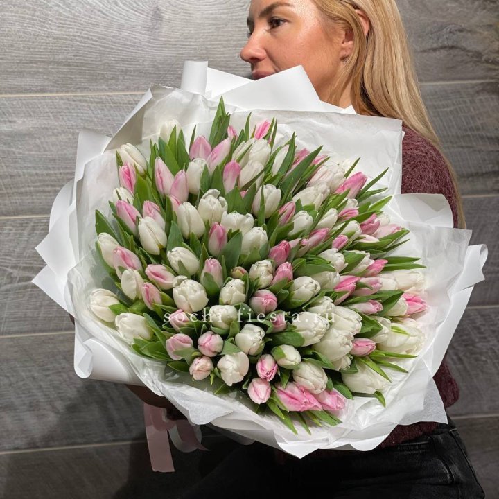 101 тюльпан нежный микс в Перми