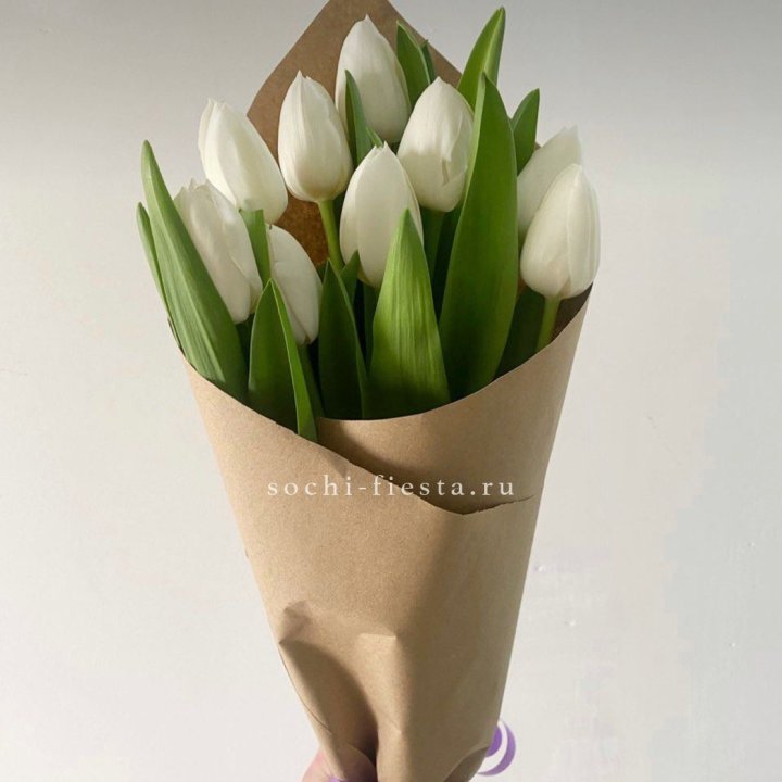 Букет белых тюльпанов в Перми