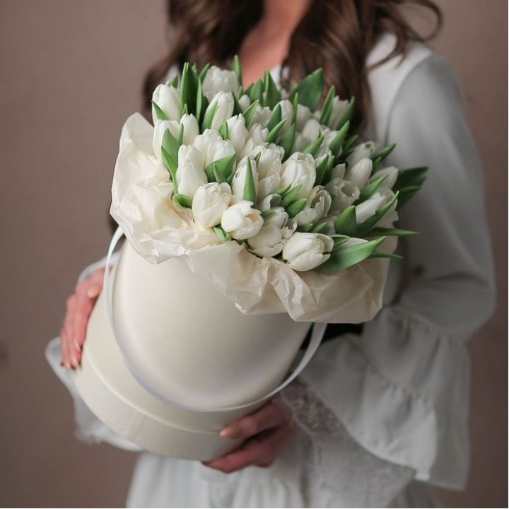 Тюльпаны в цилиндре  в Перми