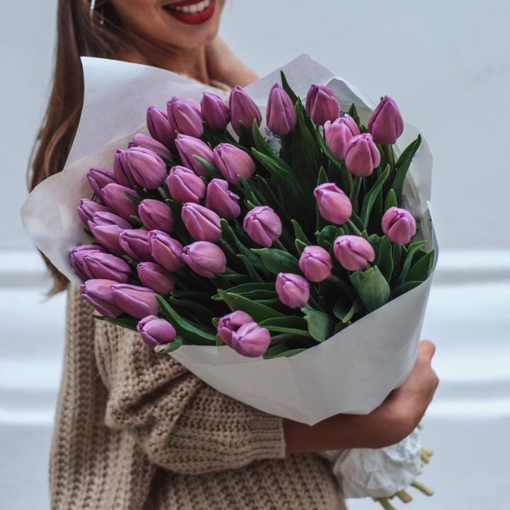 39 сиреневых тюльпанов в Перми